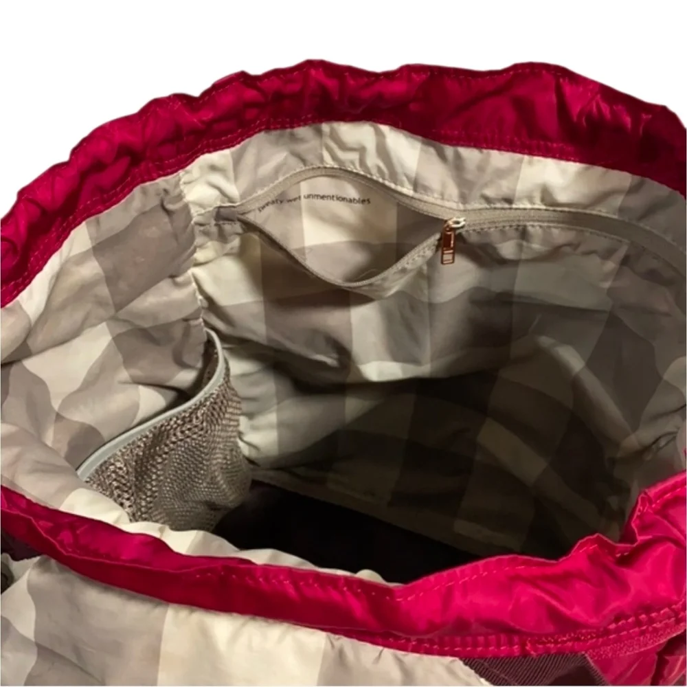 Lululemon Rucksack Yogini Traveling Backpack Bumble Berry Bordeaux Drama 1P